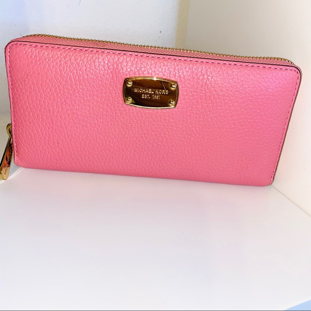 Michael Kors Pink Wallet